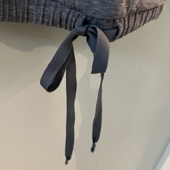 Gap fit breathe long sleeve tee - Picture 3 of 8